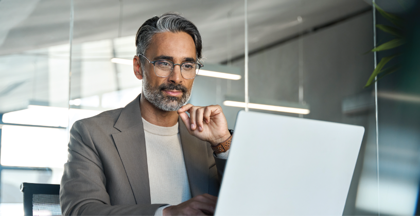 RTO manager using scalable learning management software on a laptop